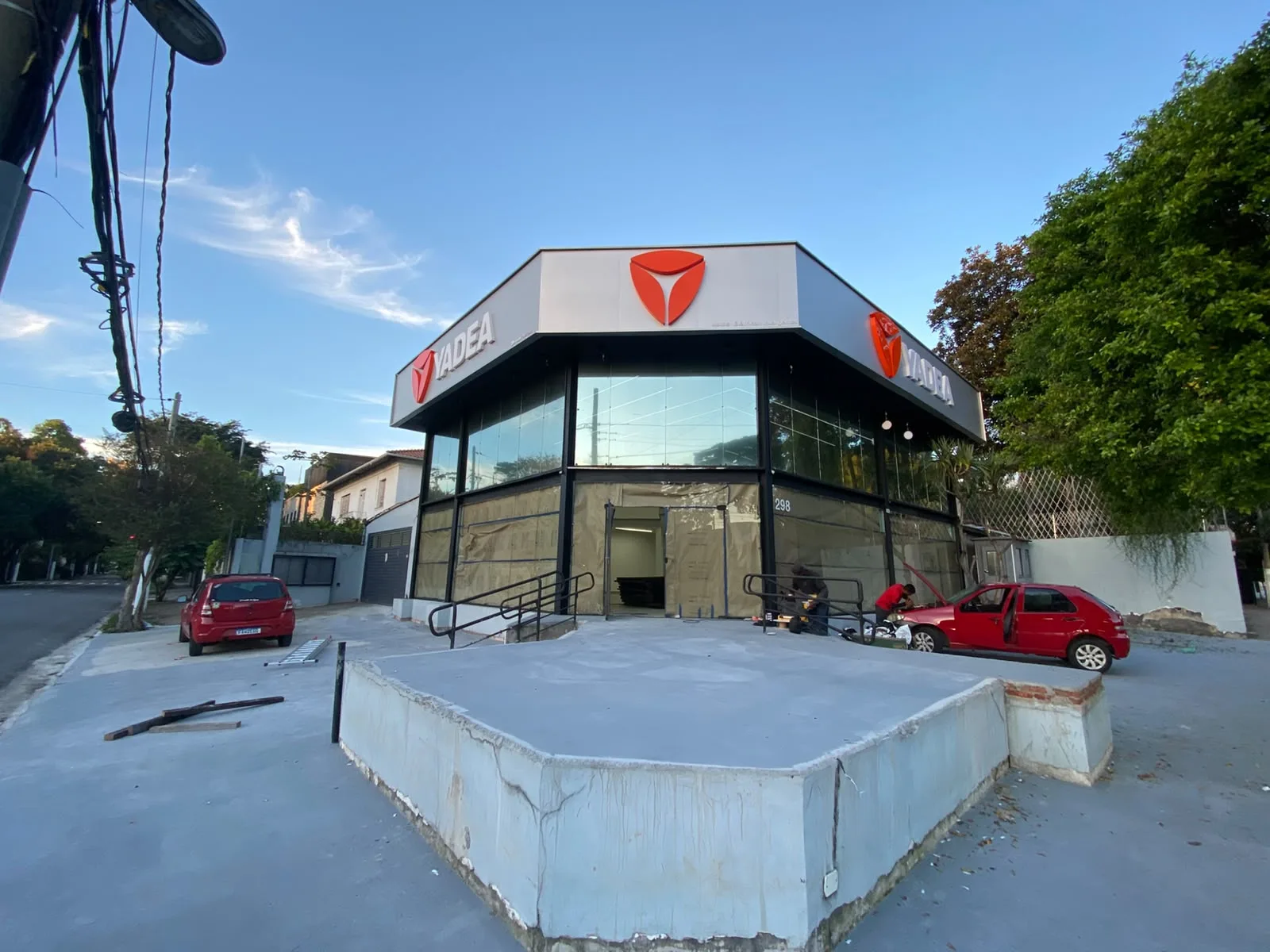Showroom Yadea Jardins visto de fora